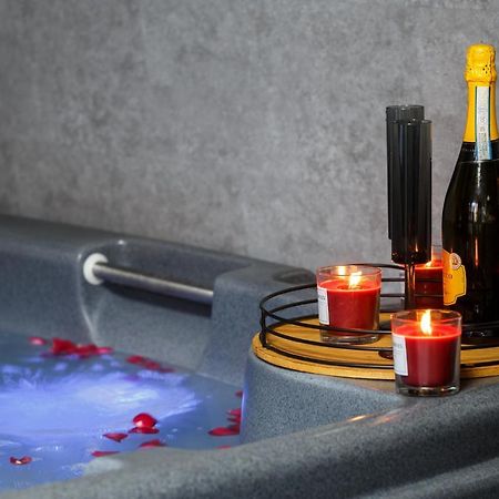 Riverside Studio With Jacuzzi! Sheffield Zewnętrze zdjęcie